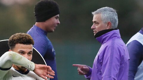  Ai là ‘kẻ thù số 1’ của Jose Mourinho?